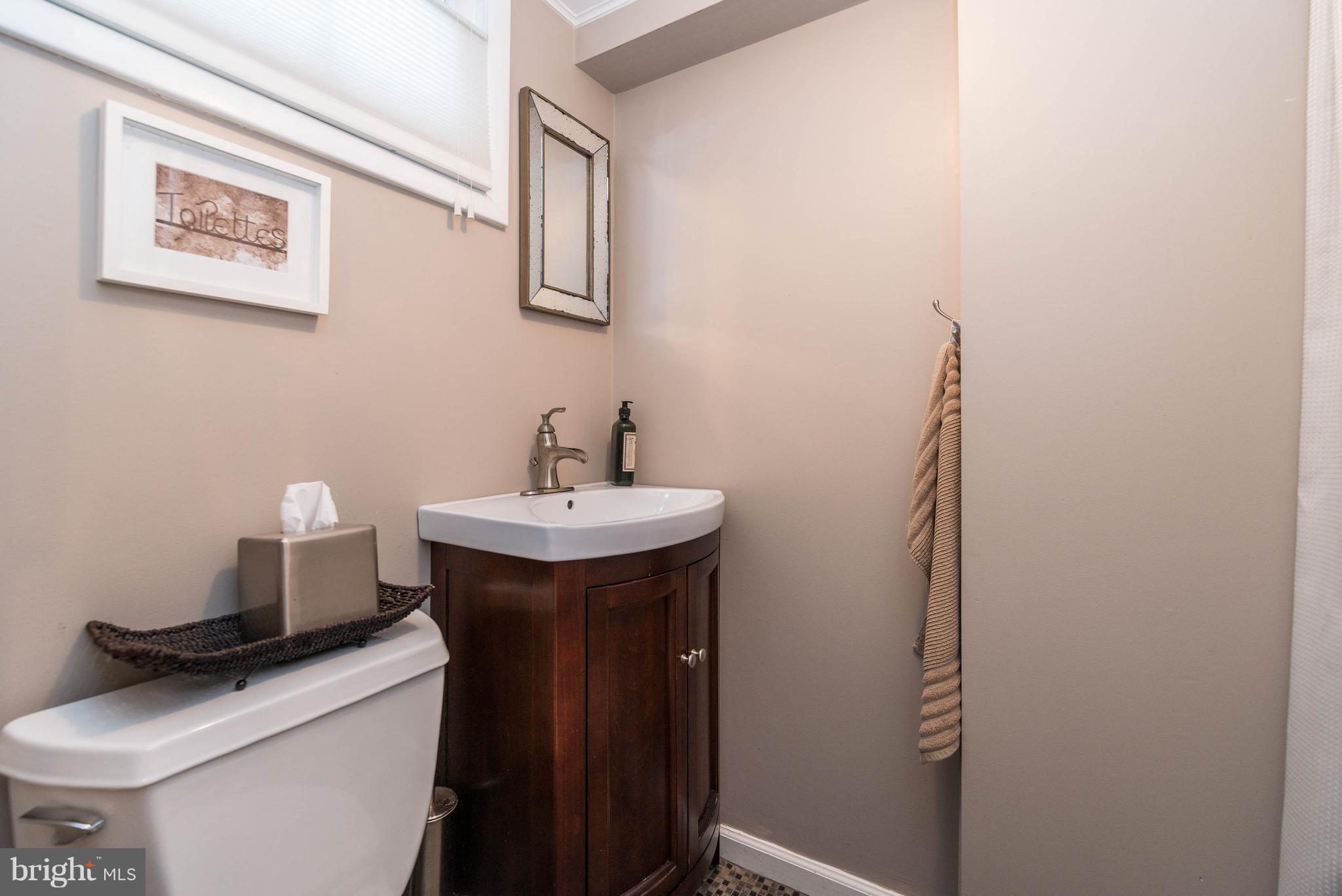 303 Broadmoor Road Baltimore, MD 21212 - Photo 21 of 30 Bath