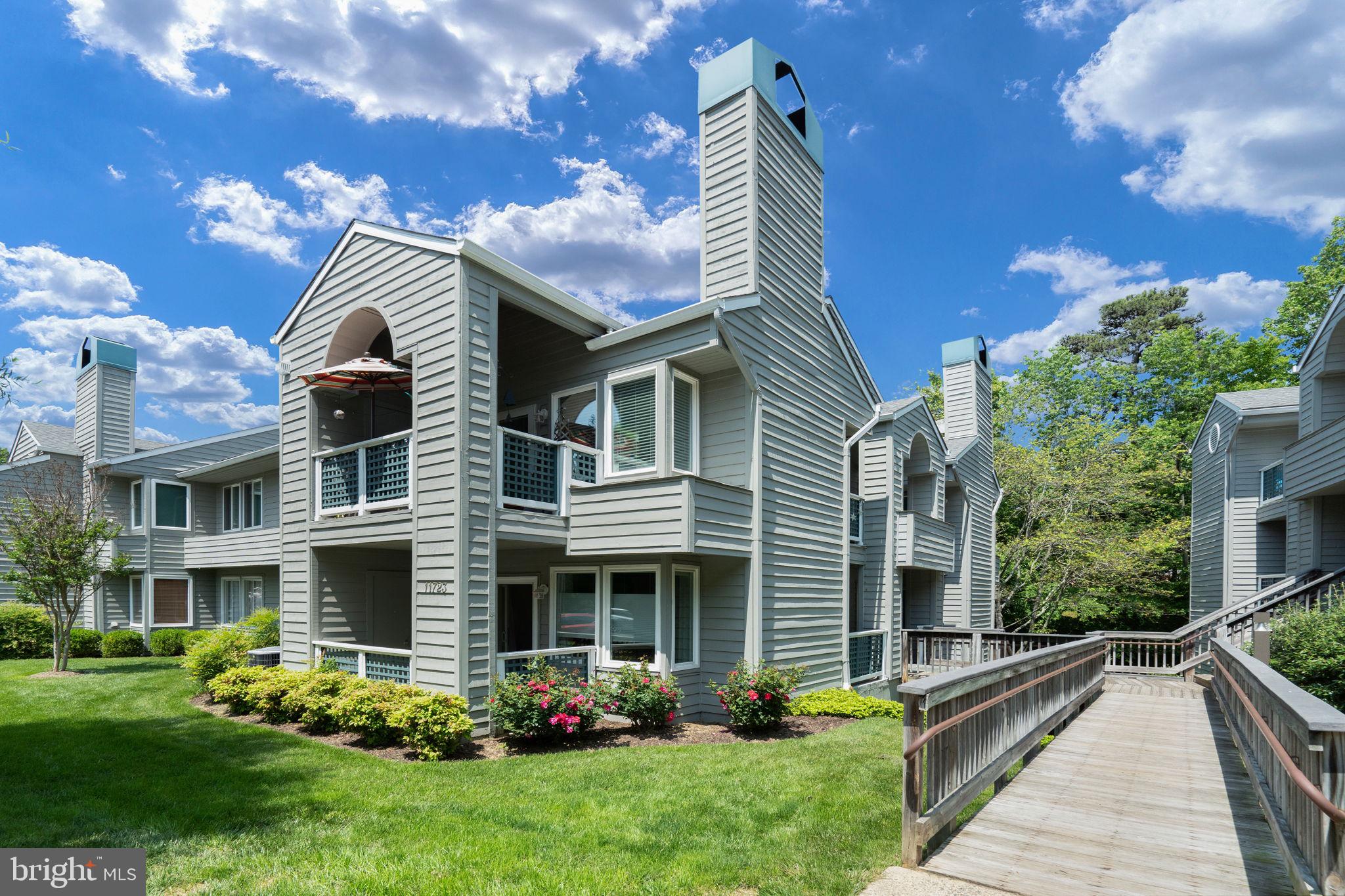 11723 Summerchase Circle Reston, VA 20194 - Photo 1 of 35