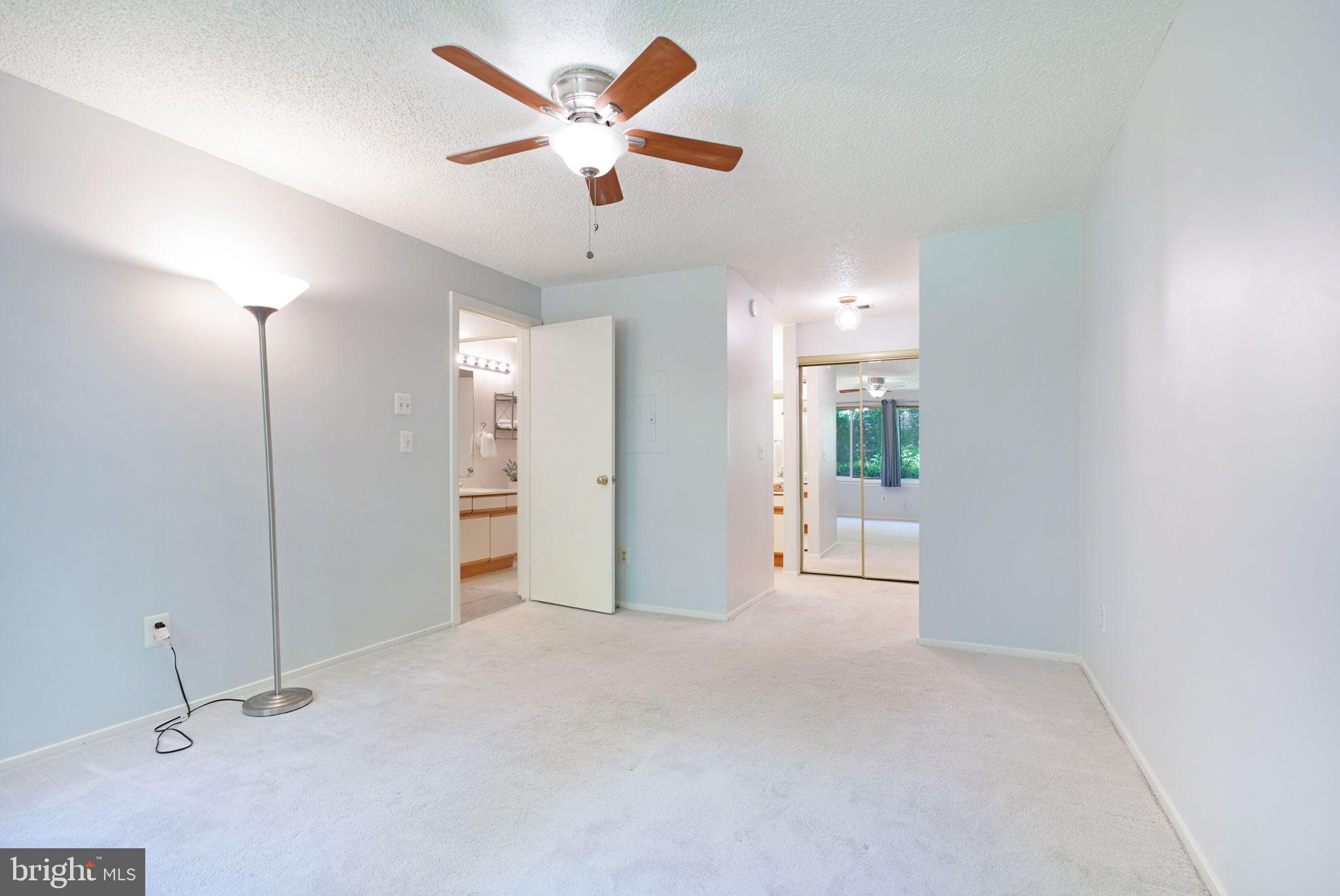 11723 Summerchase Circle Reston, VA 20194 - Photo 25 of 35