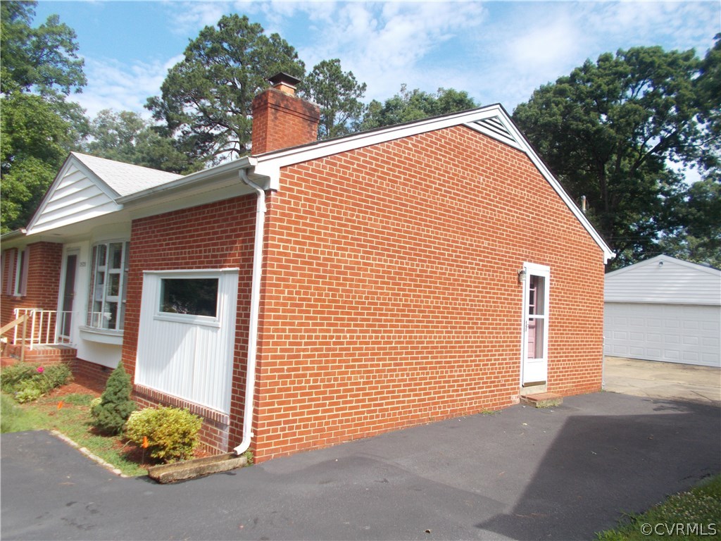 7528 Comet Road Henrico, VA 23294 - Photo 3 of 24 Gallery Image 3