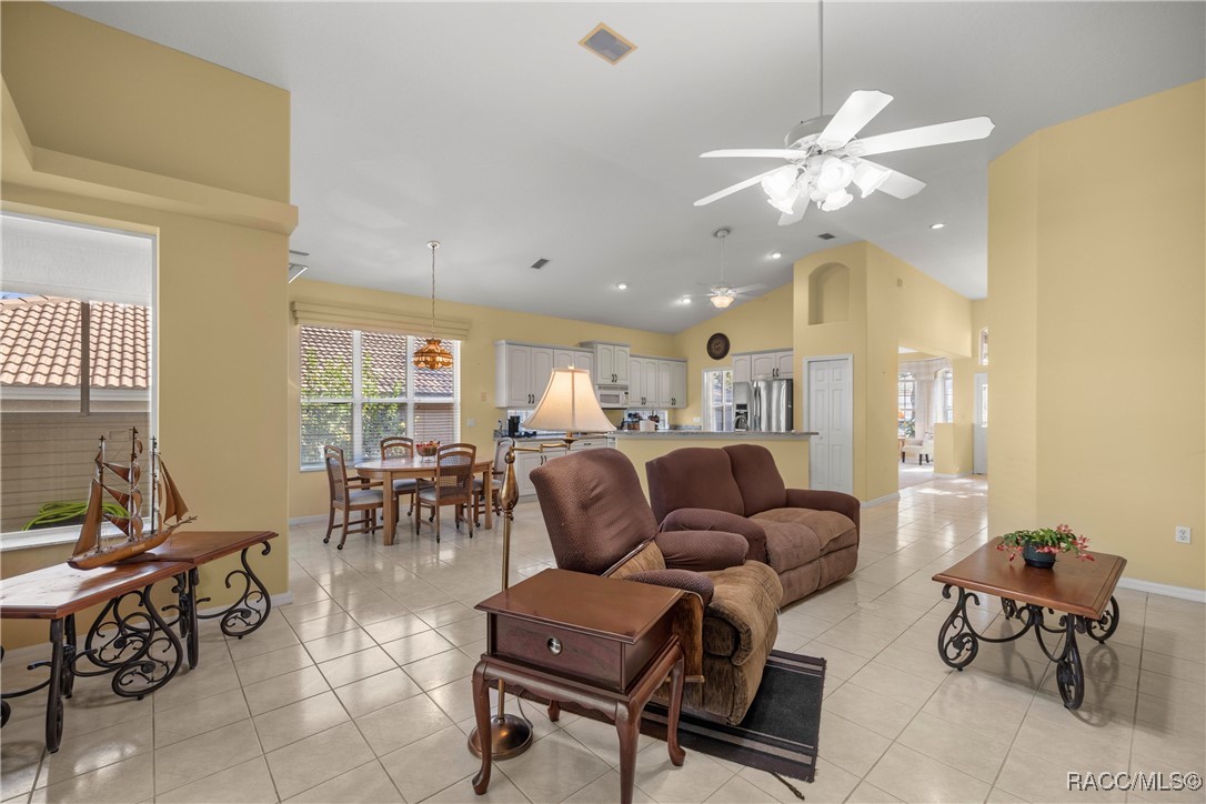 389 West Doerr Path Hernando, FL 34442 - Photo 21 of 84