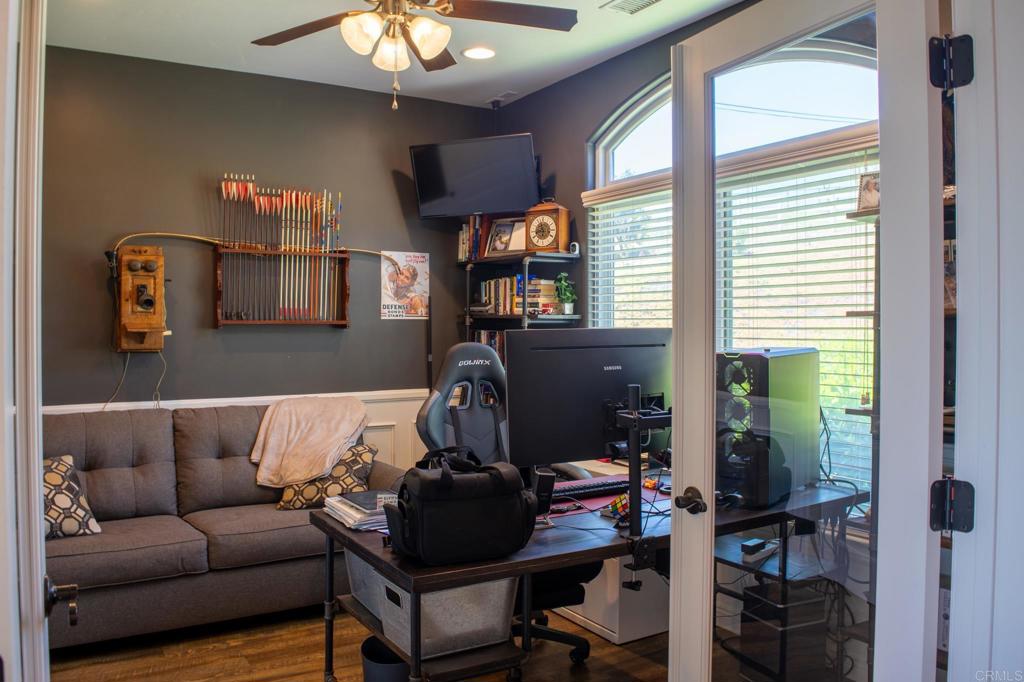 2521 Ralls Street Fallbrook, CA 92028 - Photo 30 of 43 Office