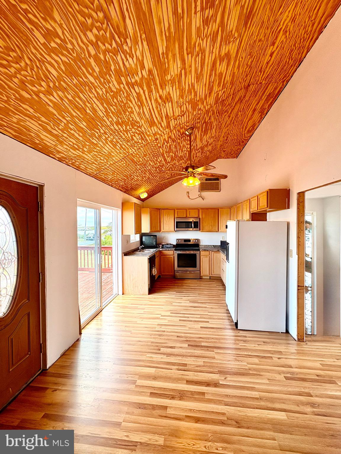 3197 Marsh Road Ewell, MD 21824 - Photo 17 of 35 right side slider to family room