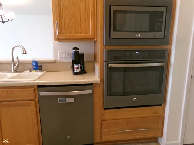 $289,900 | 8801 Twain Lane, Indianapolis, IN 46239