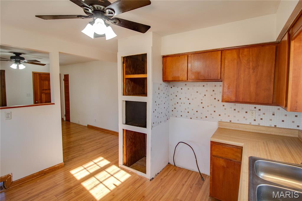 236 Willowrun Drive Moro, IL 62067 - Photo 11 of 32