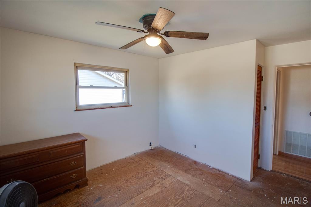 236 Willowrun Drive Moro, IL 62067 - Photo 18 of 32