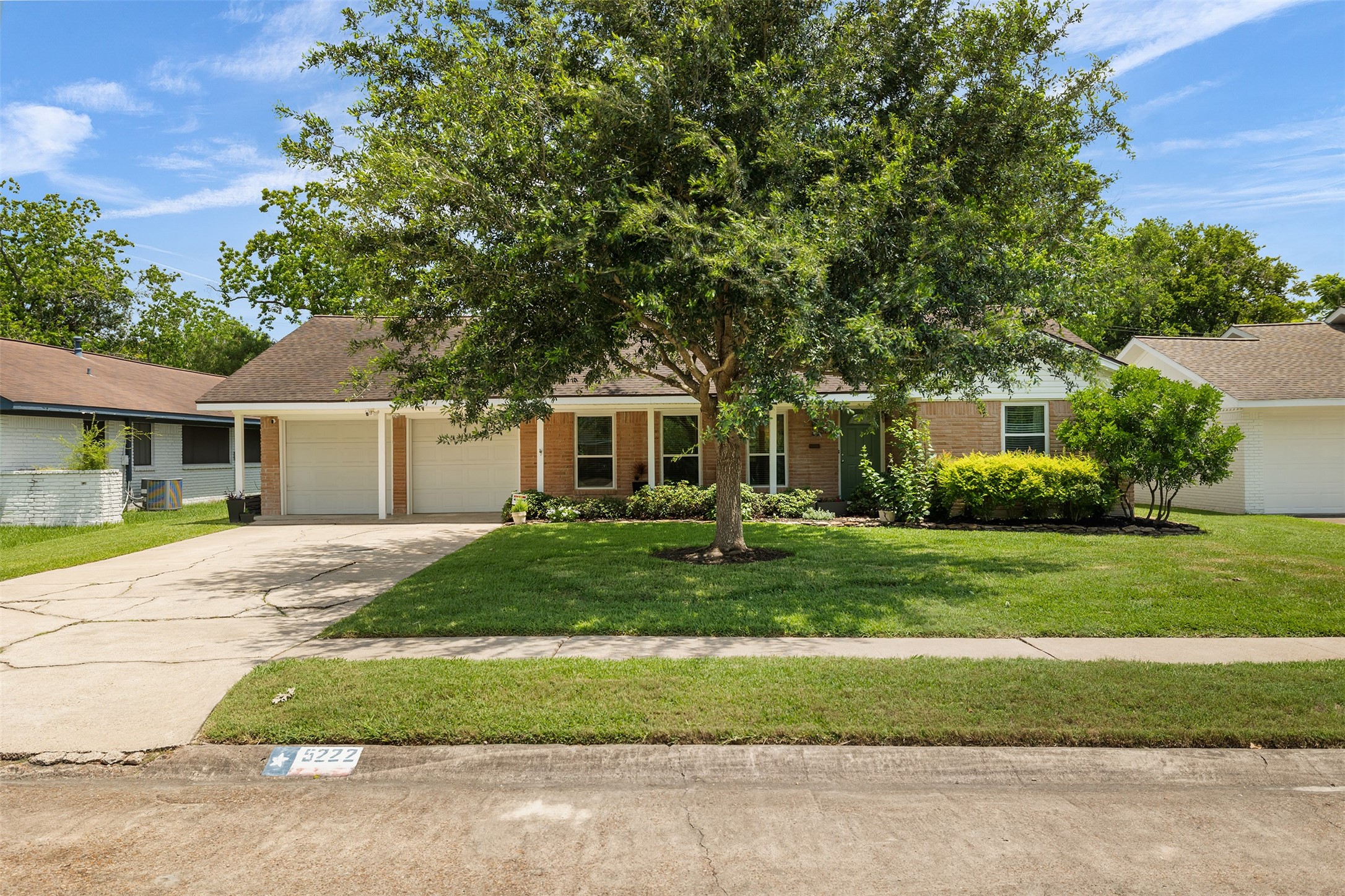 5222 Spellman Road Houston, TX 77035 - Photo 1 of 26