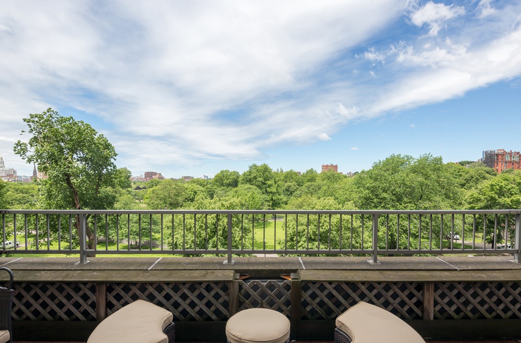 151 Tremont Street, Unit 6M Boston, MA 02111 - Photo 2 of 9