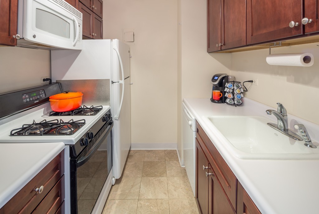 151 Tremont Street, Unit 6M Boston, MA 02111 - Photo 5 of 9