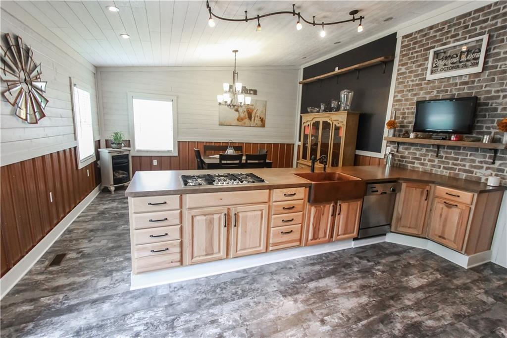 5829 Hickory Road Indianapolis, IN 46239 - Photo 3 of 41 Gallery Image 3