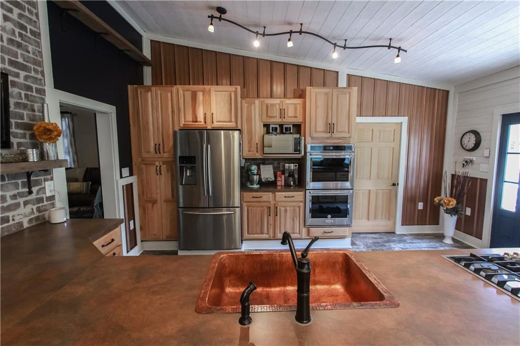 5829 Hickory Road Indianapolis, IN 46239 - Photo 7 of 41 Gallery Image 7