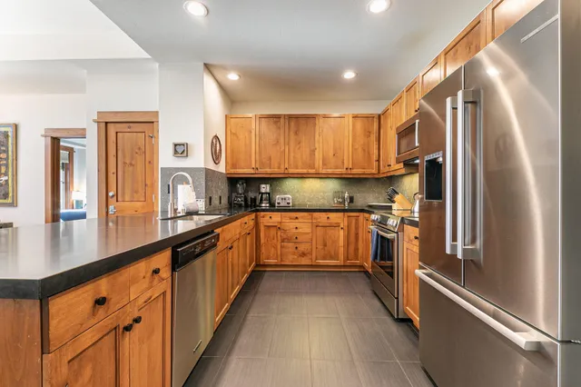 $1,525,000 | 3001 Northstar Drive, Unit 308, Truckee, CA 96161