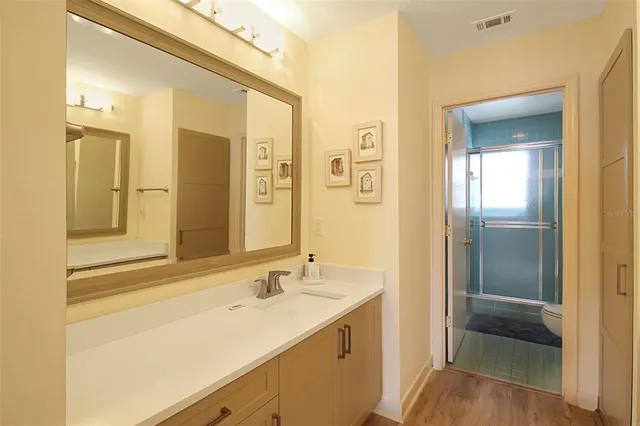 $8,000 | 1382 Siesta Bayside Drive, Unit 1382C, Sarasota, FL 34242