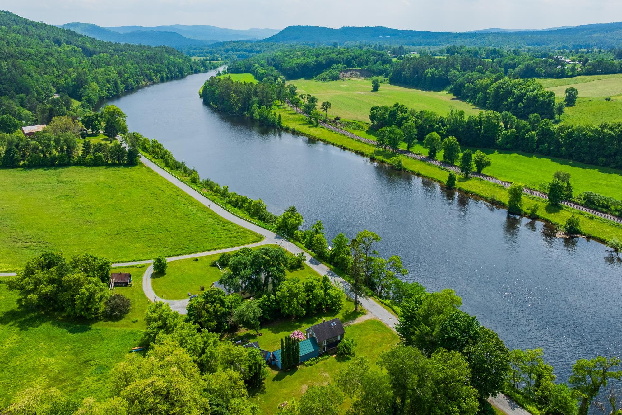 526 River Road Lyme, NH 03768 - Photo 6 of 43