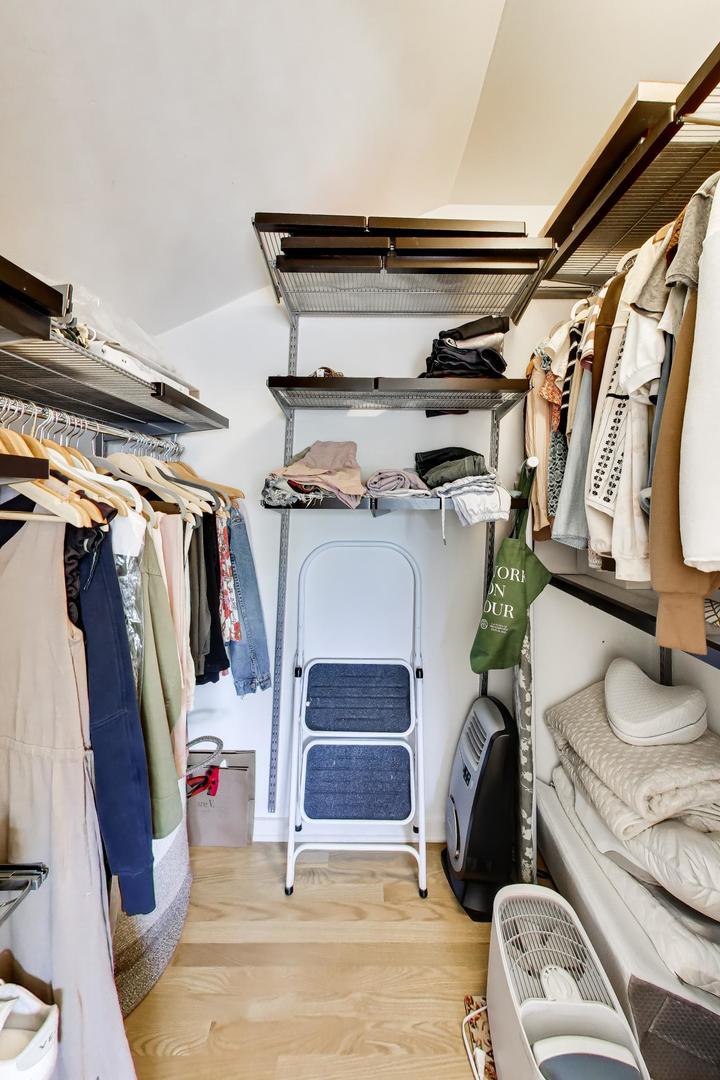 6308 North Indian Road Chicago, IL 60646 - Photo 18 of 45 Gallery Image 18