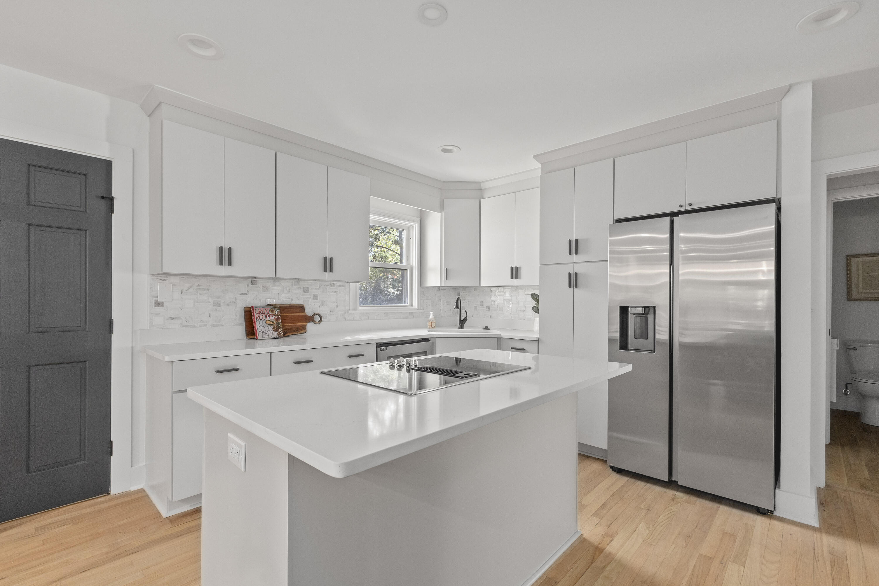 1019 Royalist Road Mount Pleasant, SC 29464 - Photo 21 of 52 Interior