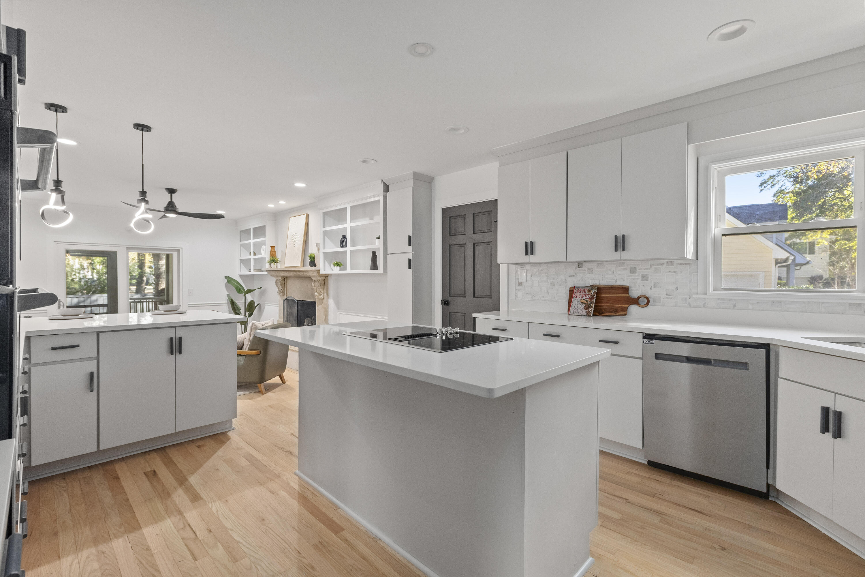 1019 Royalist Road Mount Pleasant, SC 29464 - Photo 22 of 52 Interior