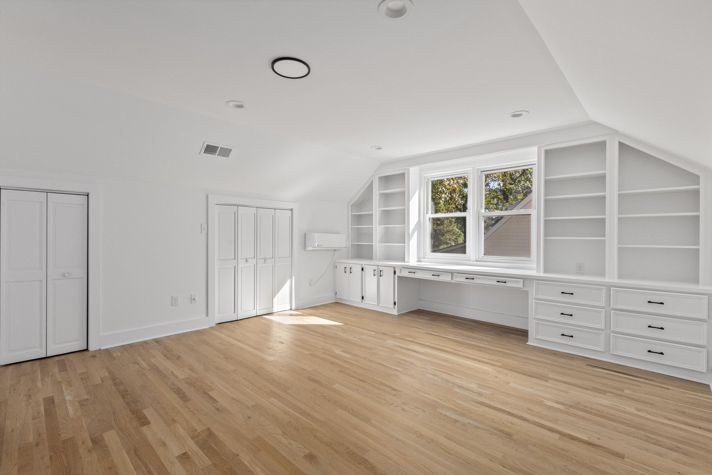 1019 Royalist Road Mount Pleasant, SC 29464 - Photo 26 of 52 Interior