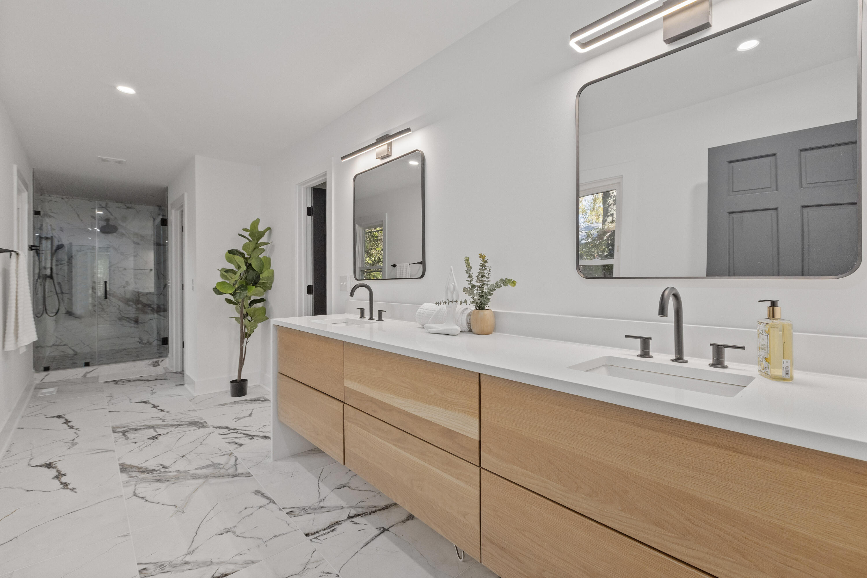 1019 Royalist Road Mount Pleasant, SC 29464 - Photo 32 of 52 Interior