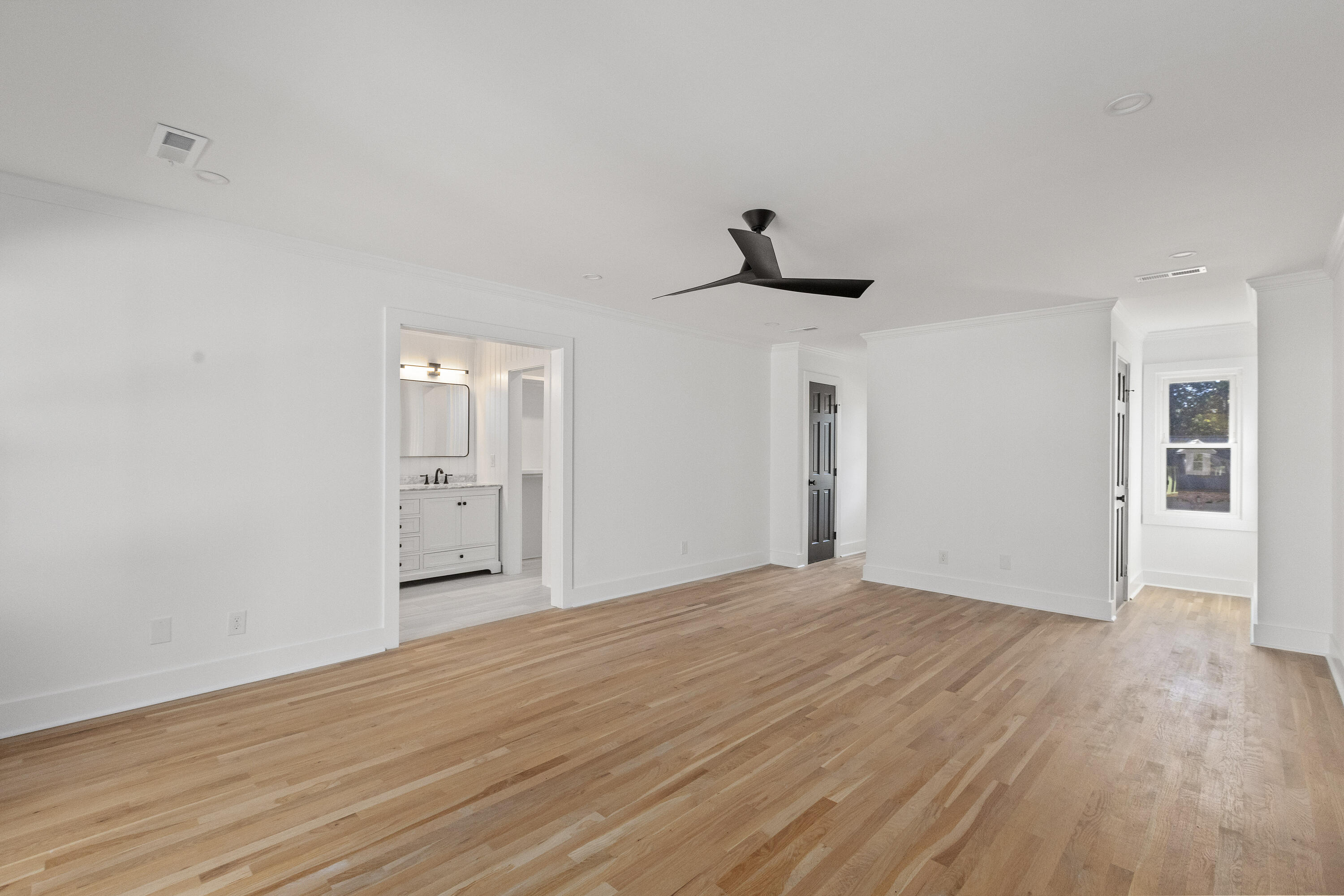 1019 Royalist Road Mount Pleasant, SC 29464 - Photo 37 of 52 Interior