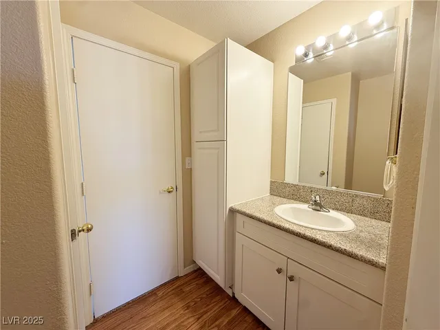 $1,700 | 5057 Midnight Oil Drive, Las Vegas, NV 89122