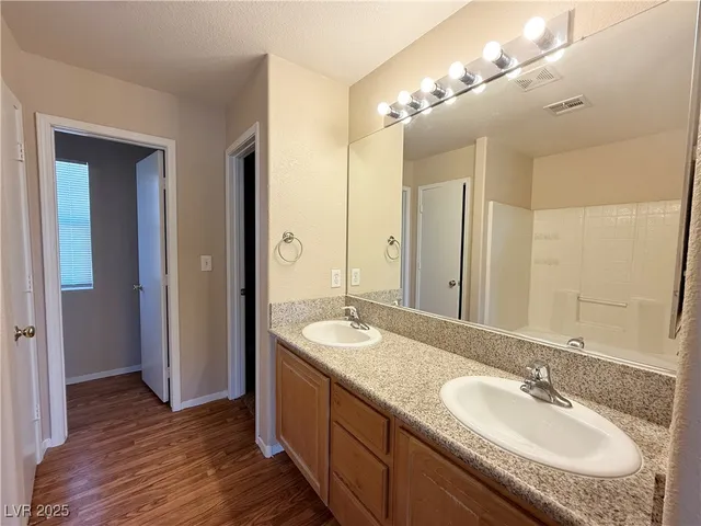 $1,700 | 5057 Midnight Oil Drive, Las Vegas, NV 89122