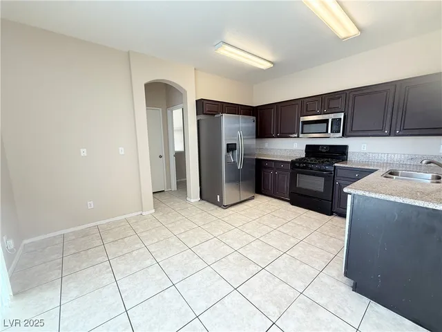 $1,700 | 5057 Midnight Oil Drive, Las Vegas, NV 89122
