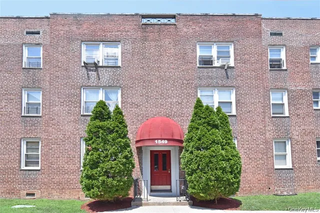 $210,000 | 1549 Central Avenue, Unit G11, Scarsdale, NY 10710