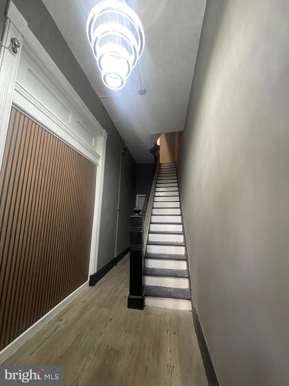 1908 McCulloh Street Baltimore, MD 21217 - Photo 2 of 40 a view of entryway