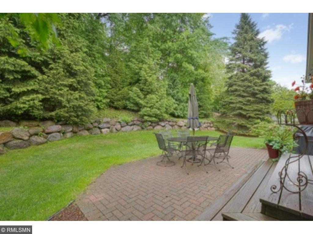 6292 Fallbrook Road Eden Prairie, MN 55344 - Photo 3 of 15