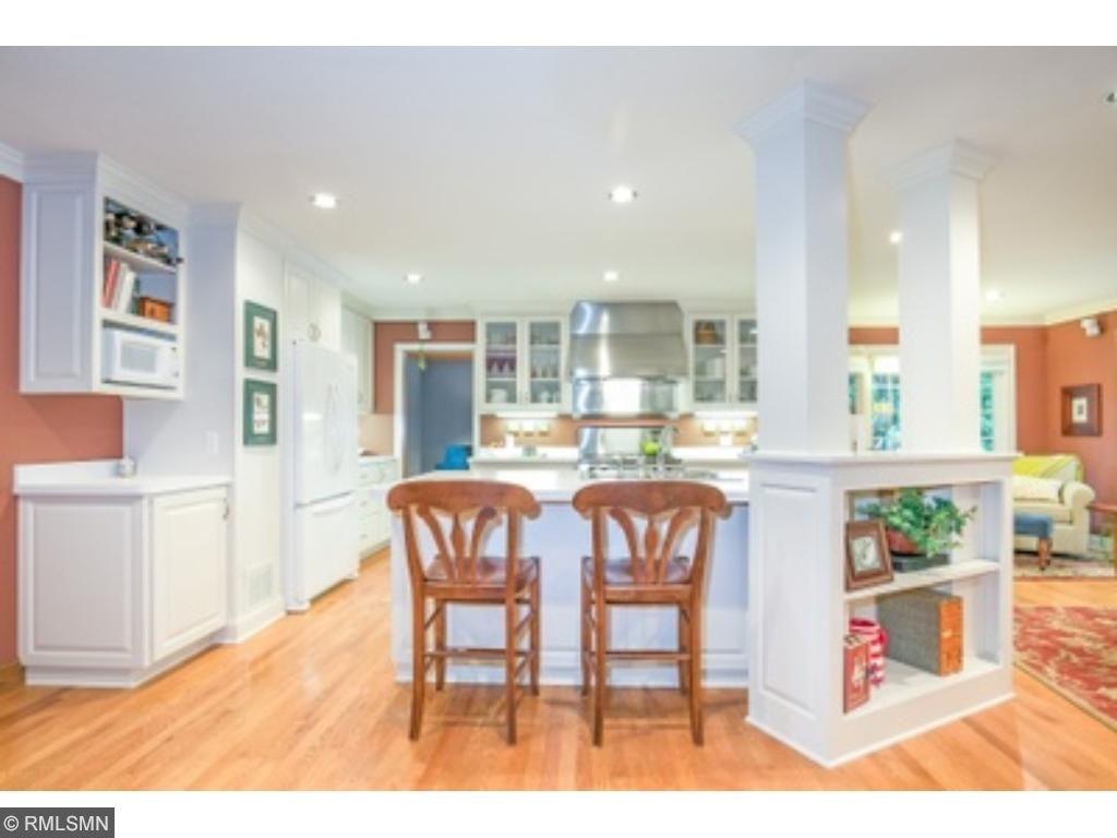 6292 Fallbrook Road Eden Prairie, MN 55344 - Photo 5 of 15