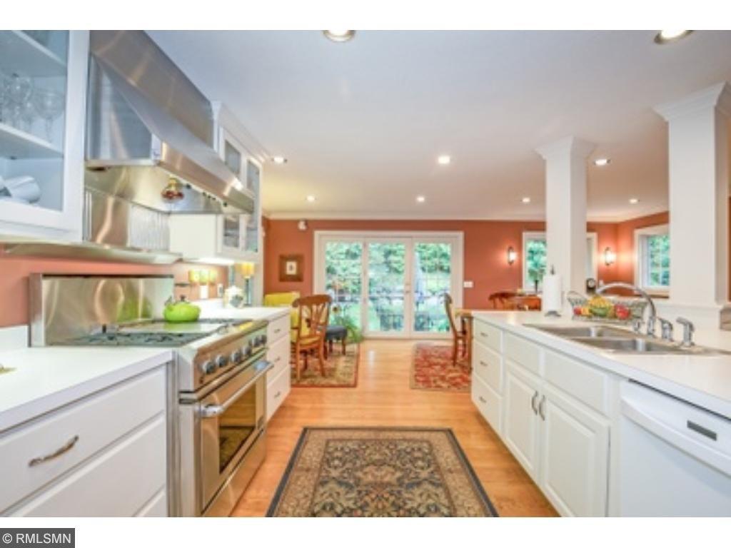 6292 Fallbrook Road Eden Prairie, MN 55344 - Photo 6 of 15