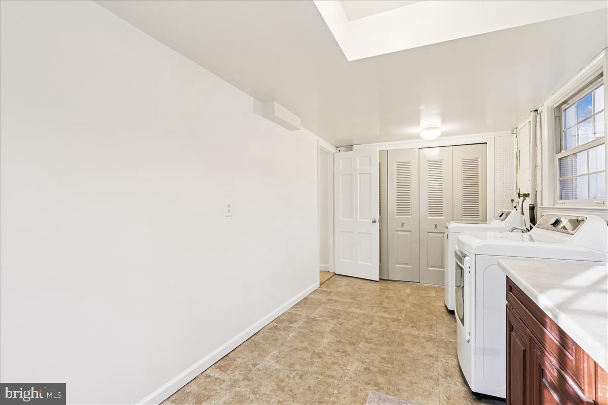 12145 Stirrup Road Reston, VA 20191 - Photo 28 of 80