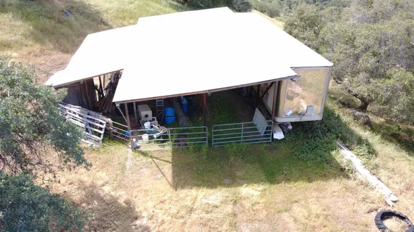 $300,000 | 39569 Clover Lane, Squaw Valley, CA 93675