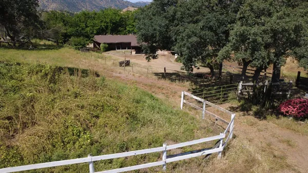 $300,000 | 39569 Clover Lane, Squaw Valley, CA 93675