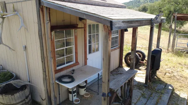 $300,000 | 39569 Clover Lane, Squaw Valley, CA 93675