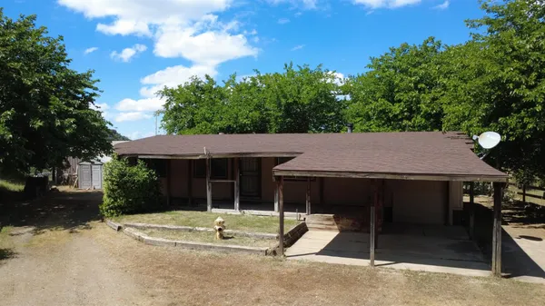 $300,000 | 39569 Clover Lane, Squaw Valley, CA 93675