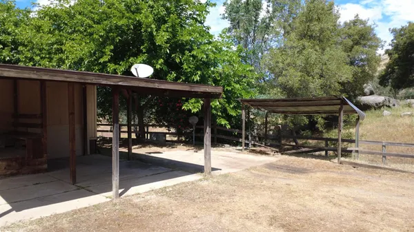 $300,000 | 39569 Clover Lane, Squaw Valley, CA 93675