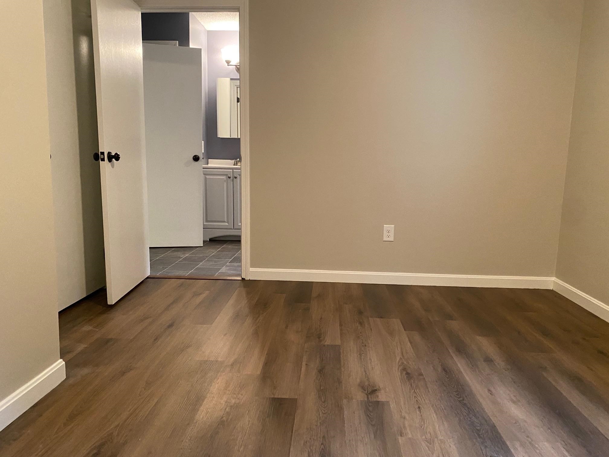39 Deerfield Road, Unit 2 Raymond, NH 03077 - Photo 10 of 26