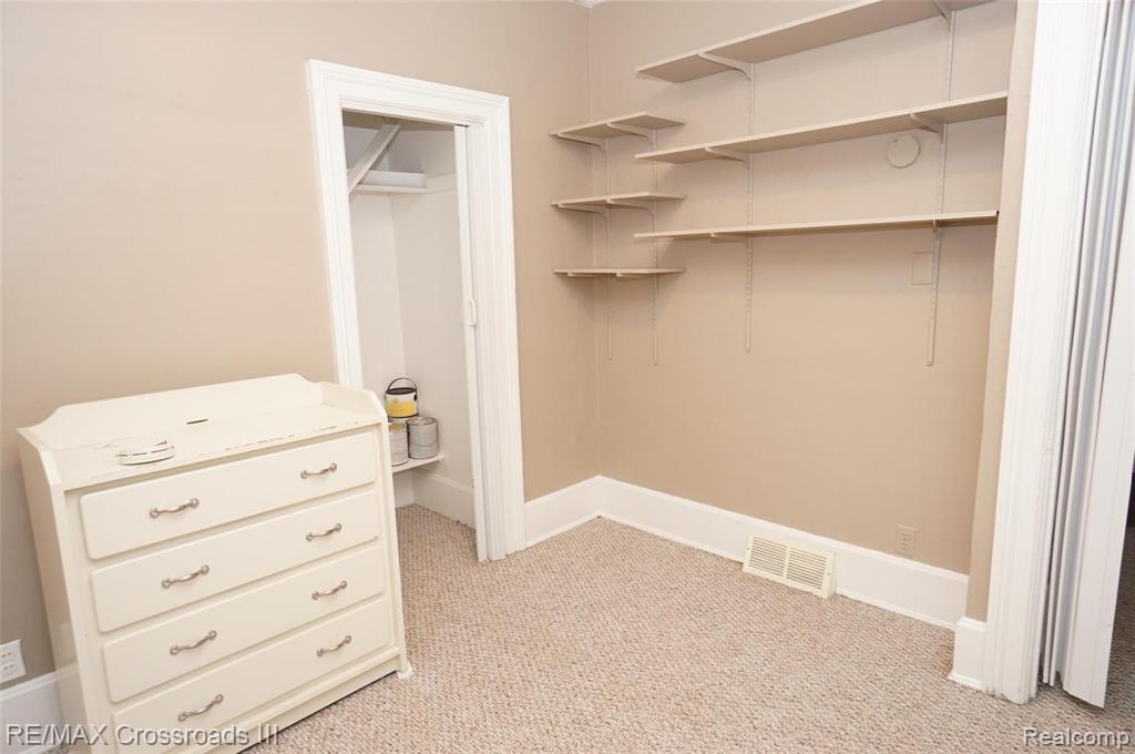 2708 Riverside Drive Trenton, MI 48183 - Photo 11 of 17