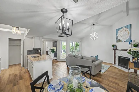 $199,999 | 2506 Sunflower Drive, Arlington, TX 76014