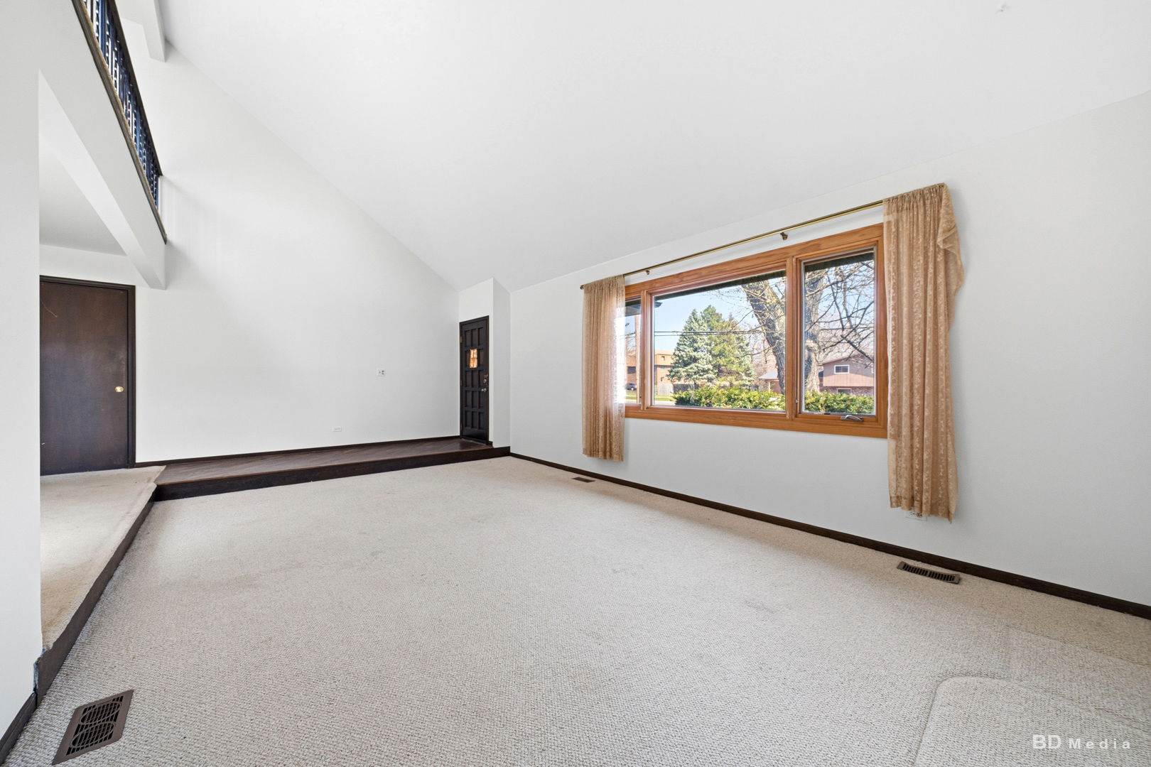 201 North River Road Naperville, IL 60540 - Photo 5 of 31