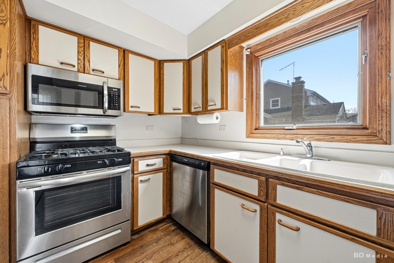 201 North River Road Naperville, IL 60540 - Photo 10 of 31