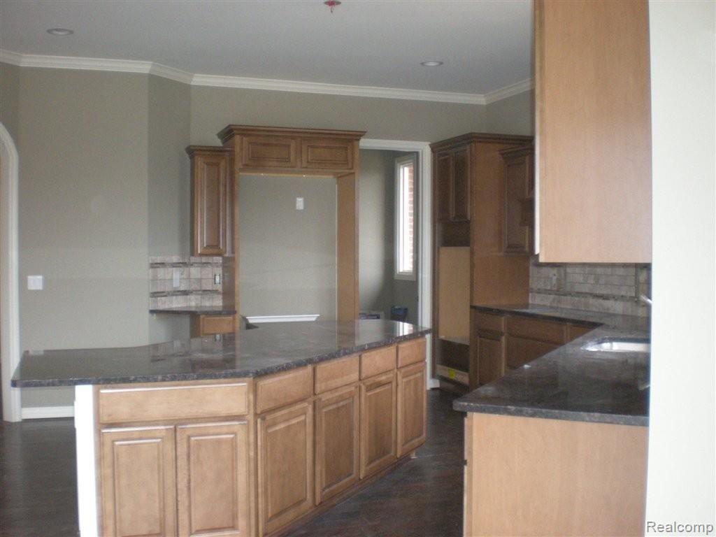 2825 Ambleside Court Rochester, MI 48306 - Photo 6 of 21 kitchen 4.JPG