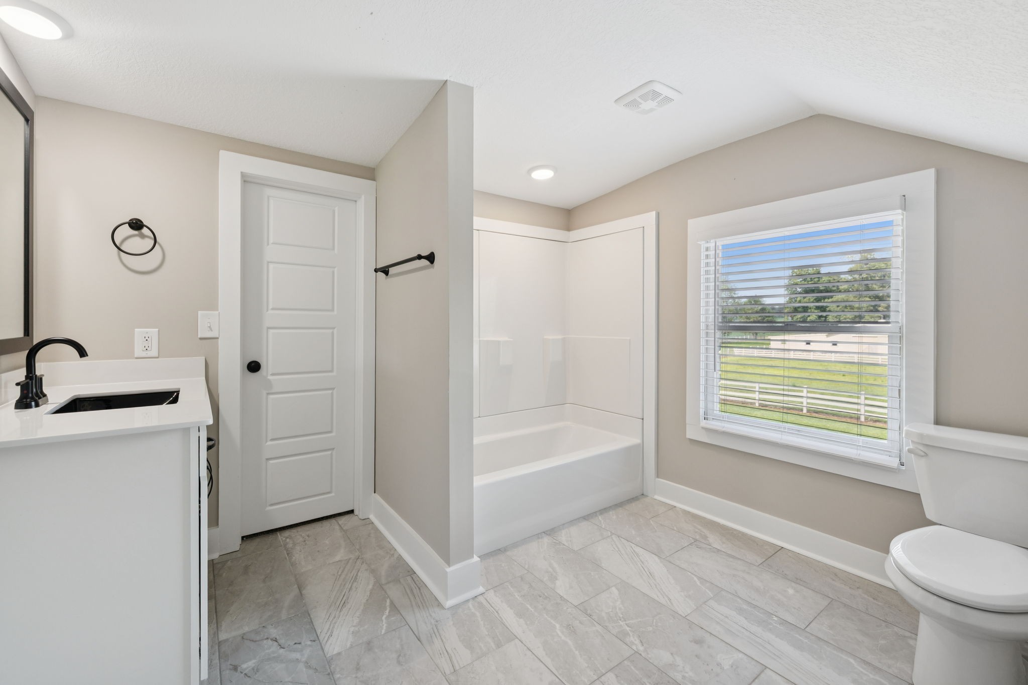 3935 Harmony Grove Road Hopkinsville, KY 42240 - Photo 33 of 64