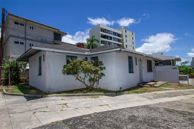$2,250 | 1044 Green Street, Unit A, Honolulu, HI 96822