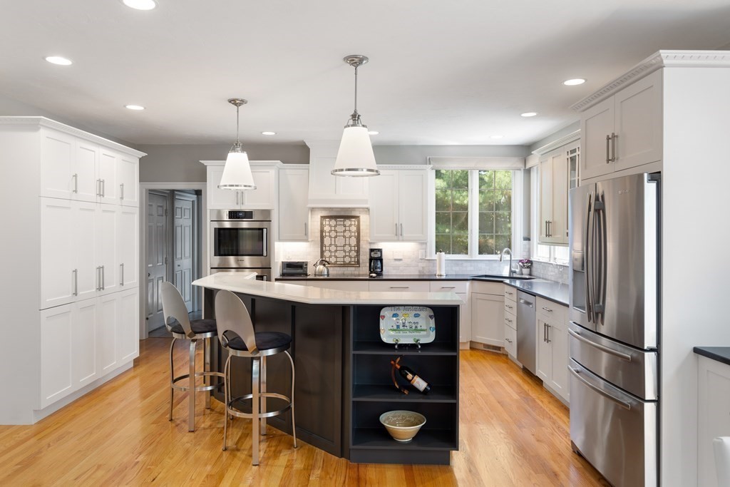 16 Hearthstone Road Hopkinton, MA 01748 - Photo 3 of 42 Gallery Image 3