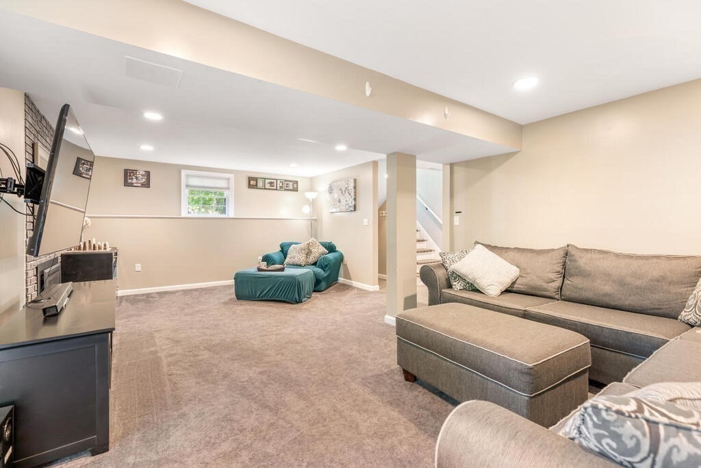 10 Edgar Road Billerica, MA 01821 - Photo 23 of 33