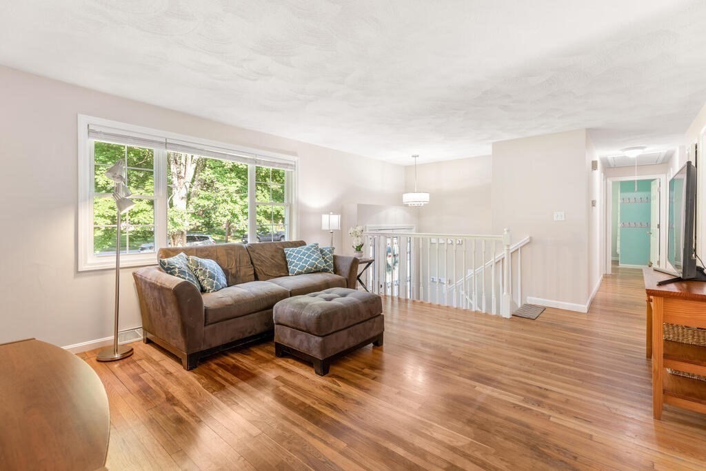 10 Edgar Road Billerica, MA 01821 - Photo 7 of 33