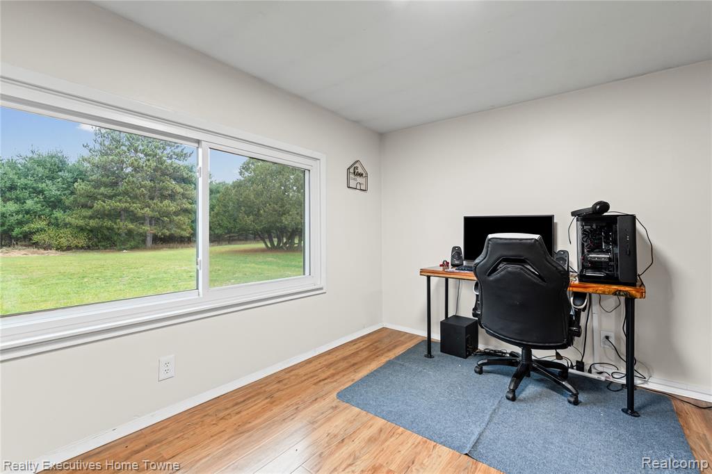 12429 East Mt Morris Road Columbiaville, MI 48421 - Photo 11 of 37 Gallery Image 11